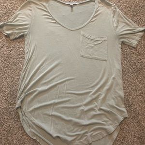 Charlotte Russe v neck